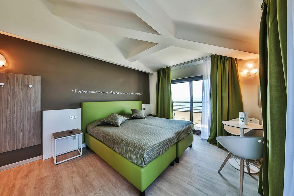 Hotel Ideal Sirmione Ngoại thất bức ảnh